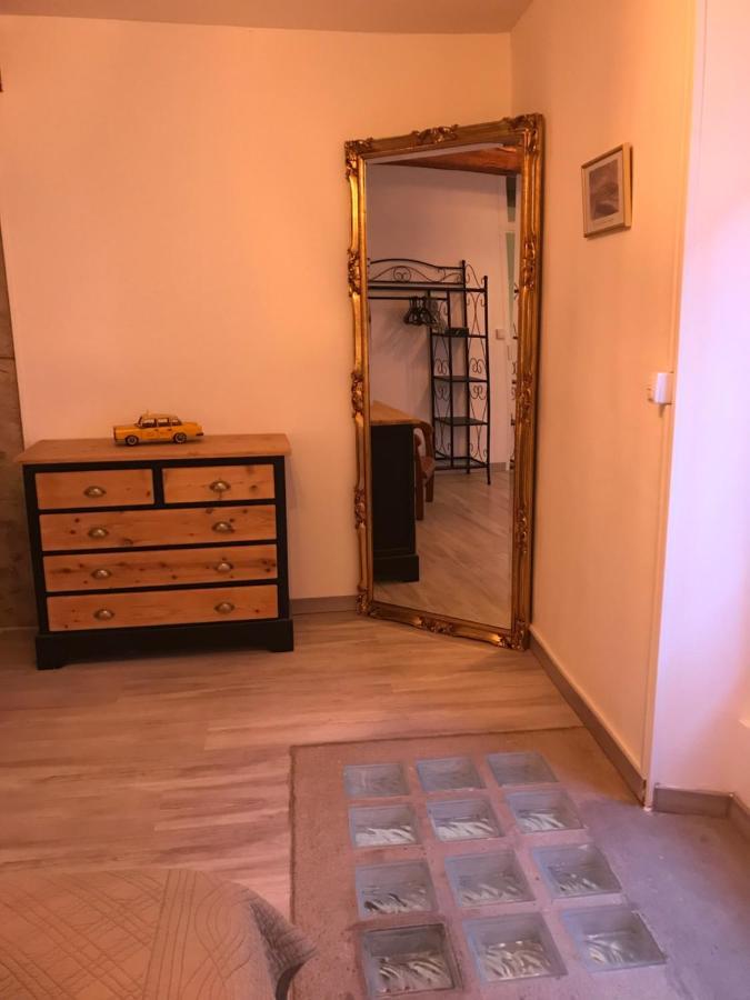 Le Grenier De Manee Vila Villemoustaussou Exterior foto