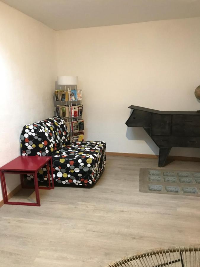 Le Grenier De Manee Vila Villemoustaussou Exterior foto