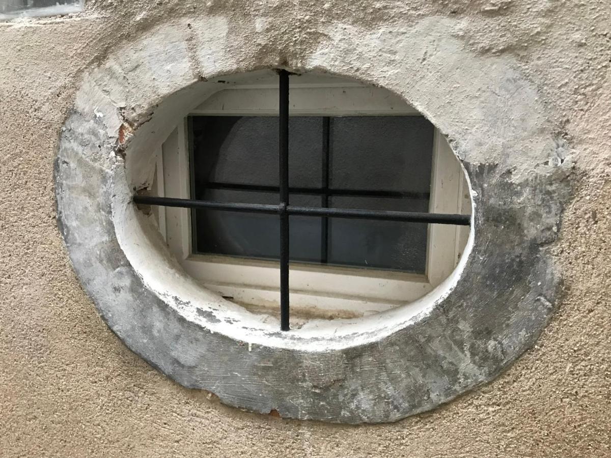 Le Grenier De Manee Vila Villemoustaussou Exterior foto